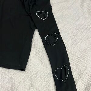 NEVER WORN rhinestone detail heart cutout sleeves. Size medium